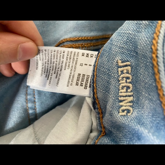 American Eagle Super-Stretch Lightwash Jegging - Picture 3 of 7